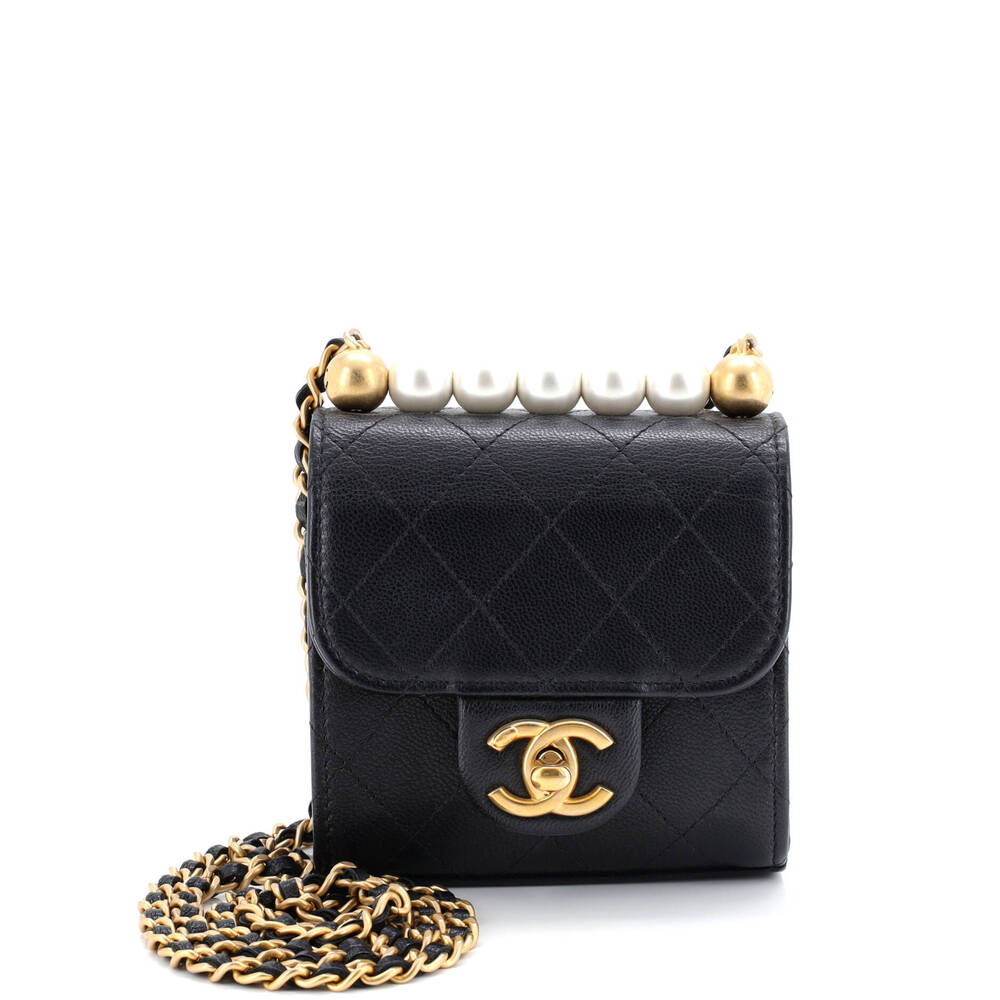 Chanel Chic Pearls Flap Clutch With #205376C26B - Picture 1 of 8